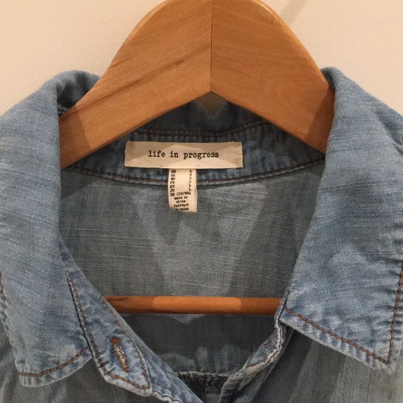 Jean button up - Picture 2 of 4